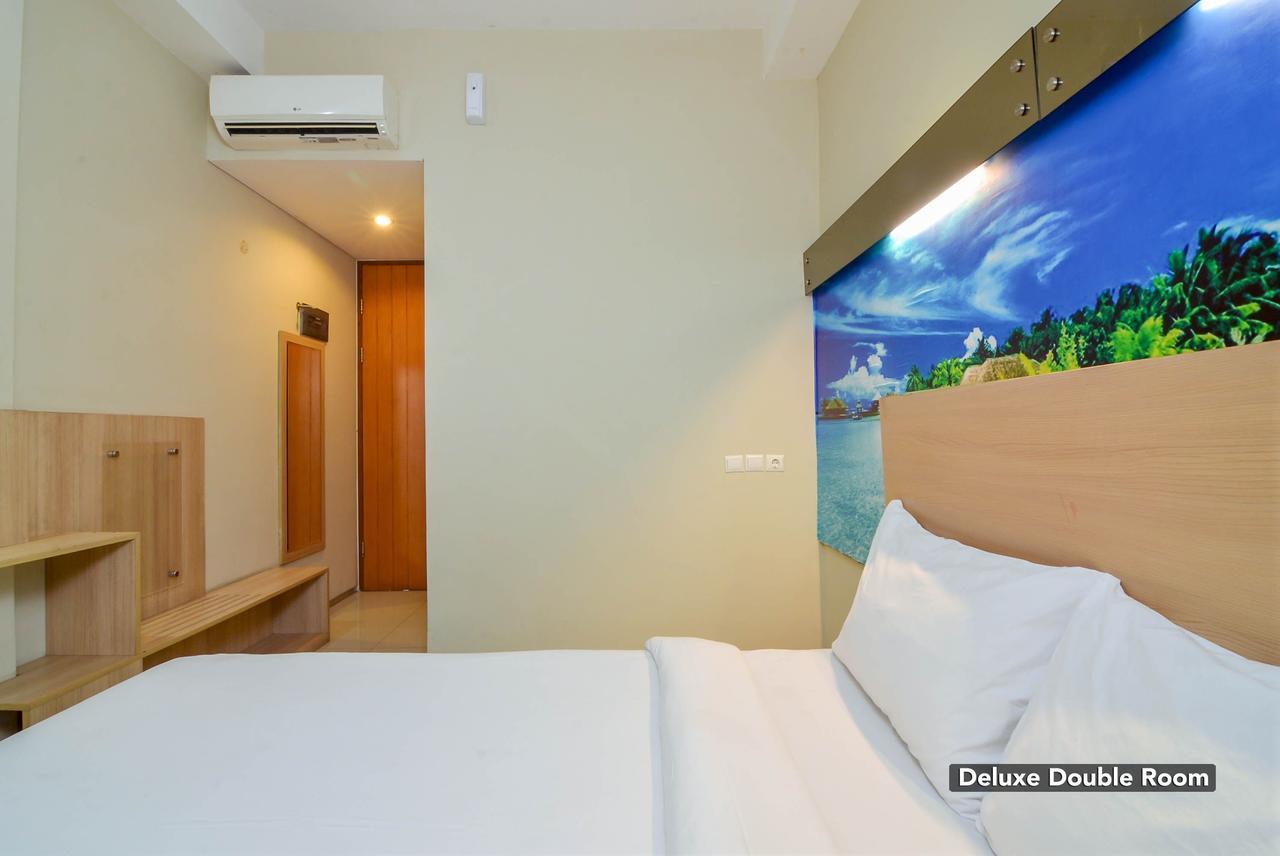 Image Hotel And Resto Бандунг Екстериор снимка