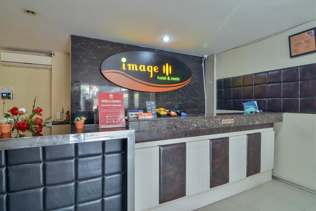 Image Hotel And Resto Бандунг Екстериор снимка